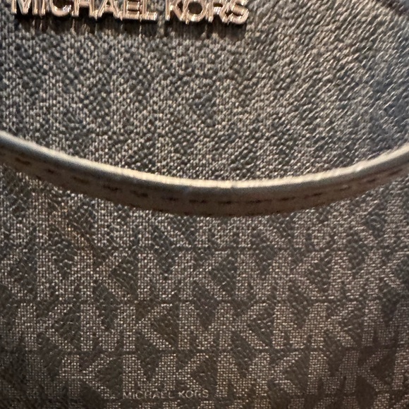 Michael Kors Black and Gray Jet Set Signature Tote - Picture 2 of 16